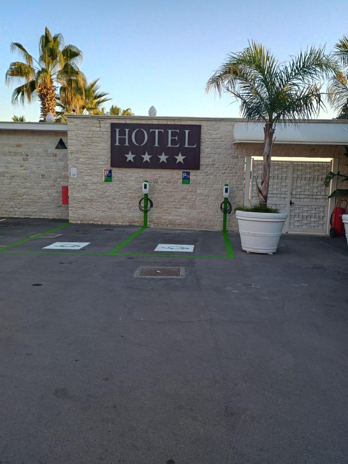Hotel Lafayette Giovinazzo Exterior photo